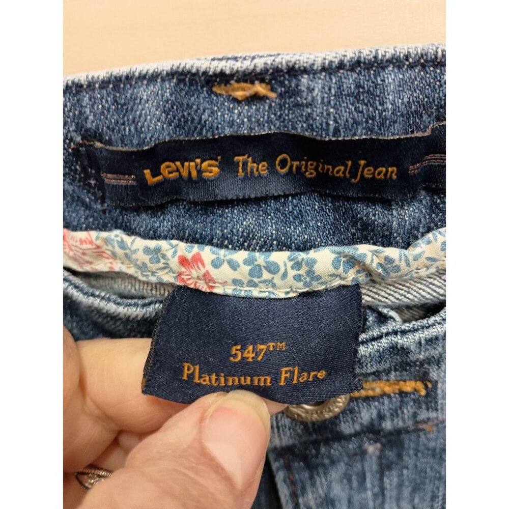 VTG Y2K Levi's Platinum Flare Jeans Womens Size 4 Medium Blue‎ Low Rise BOHO - Picture 9 of 11